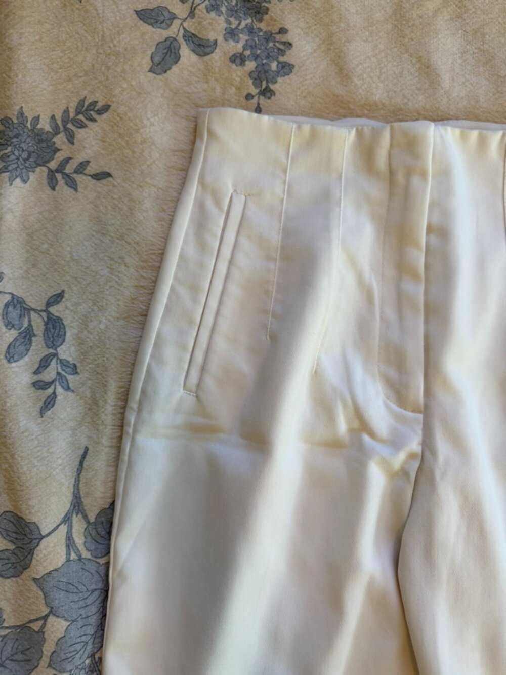Zara High Waisted Pants | Medium | White - Picture 3 of 6
